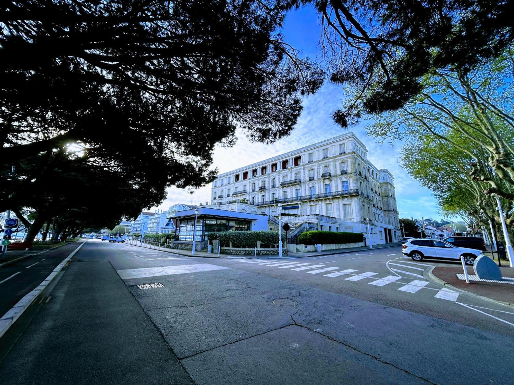 Grand Hotel - Magnifique Appartement Bord De Plage Centrale Arcachon Eksteriør billede